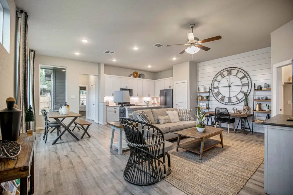 213 Flora Springs Cove Liberty Hill, TX 78642