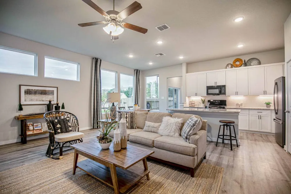 213 Flora Springs Cove Liberty Hill, TX 78642