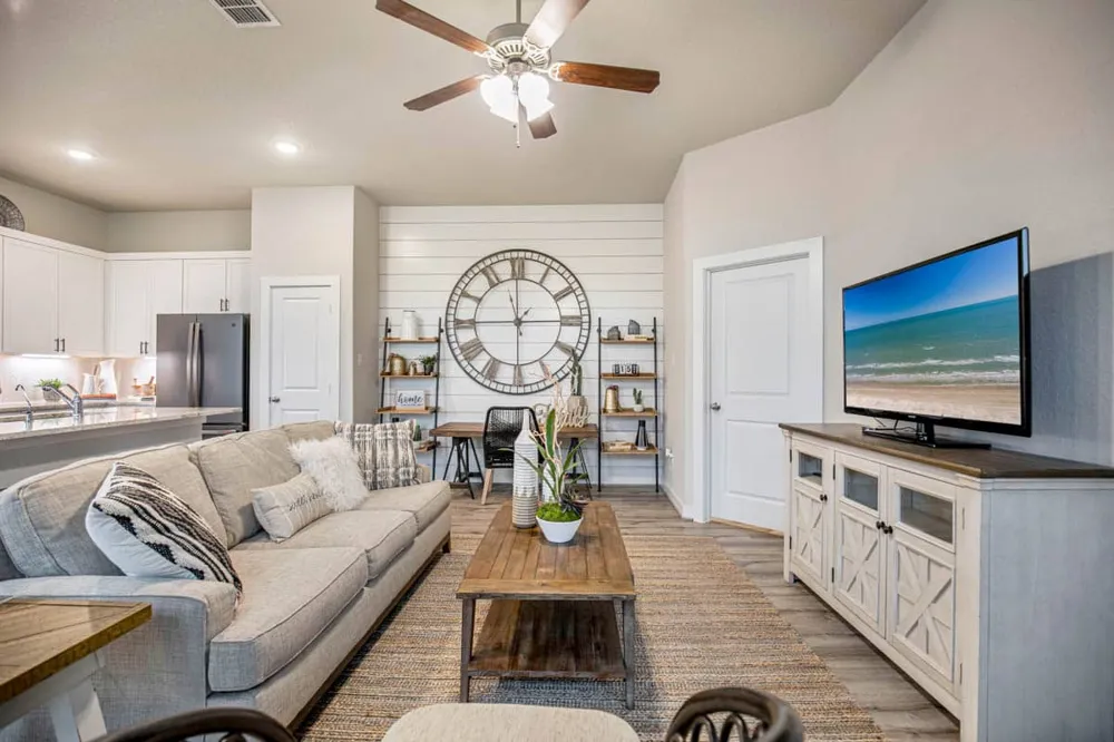 213 Flora Springs Cove Liberty Hill, TX 78642