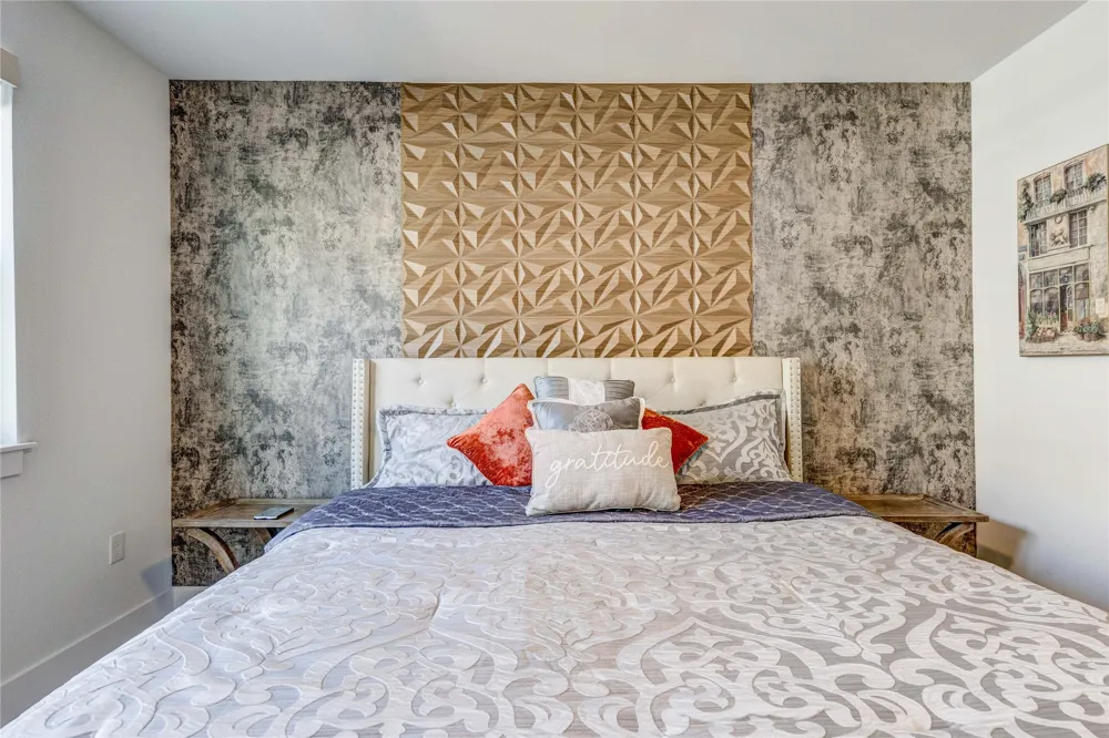 1701 Simond Avenue #301 Austin, TX 78723