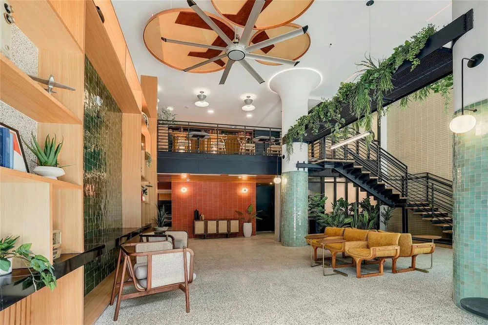 1701 Simond Avenue #301 Austin, TX 78723