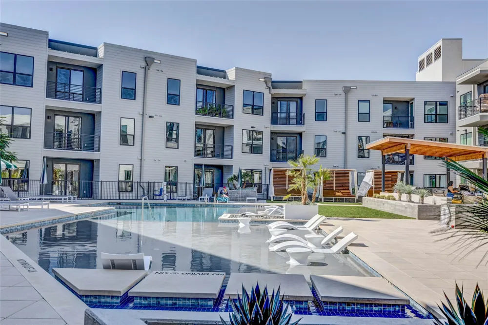 1701 Simond Avenue #301 Austin, TX 78723