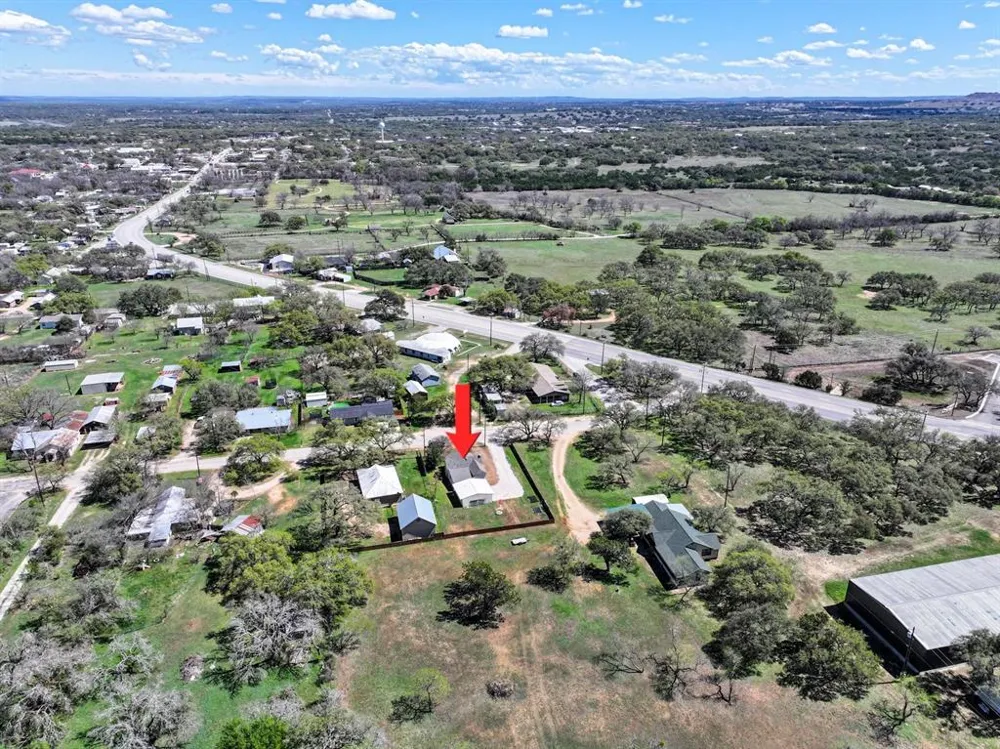 103 Avenue Q Avenue Johnson City, TX 78636