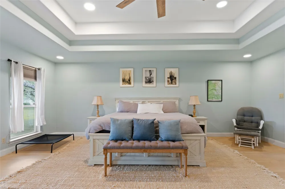 294 Hidden Creek Drive Dripping Springs, TX 78620