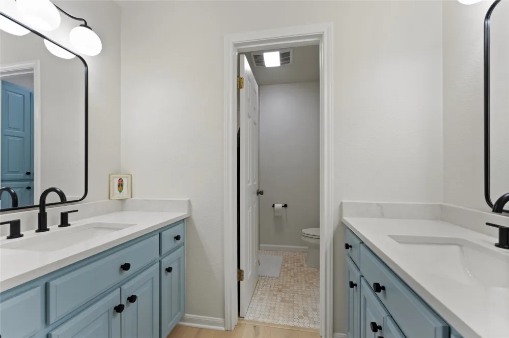 294 Hidden Creek Drive Dripping Springs, TX 78620