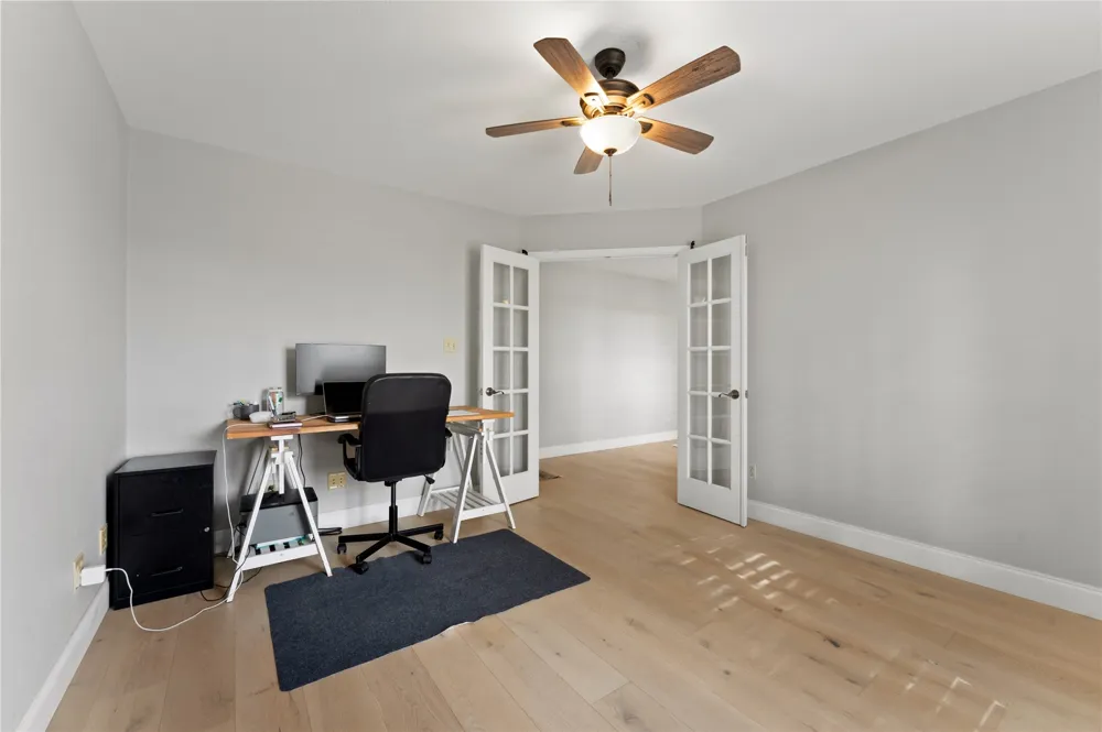 294 Hidden Creek Drive Dripping Springs, TX 78620
