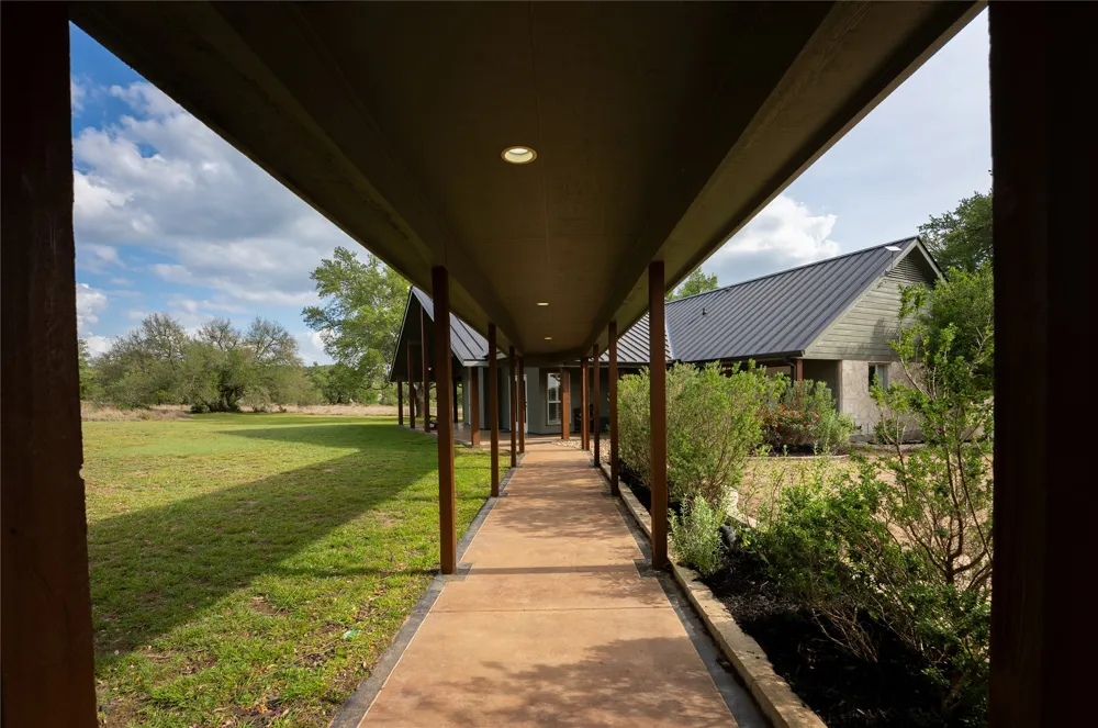 294 Hidden Creek Drive Dripping Springs, TX 78620