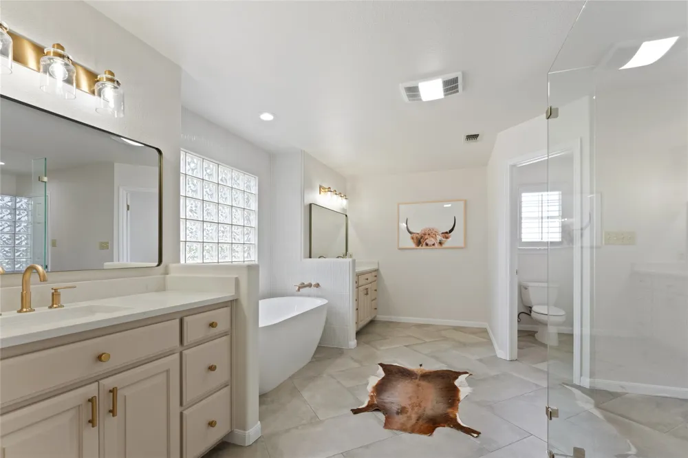 294 Hidden Creek Drive Dripping Springs, TX 78620