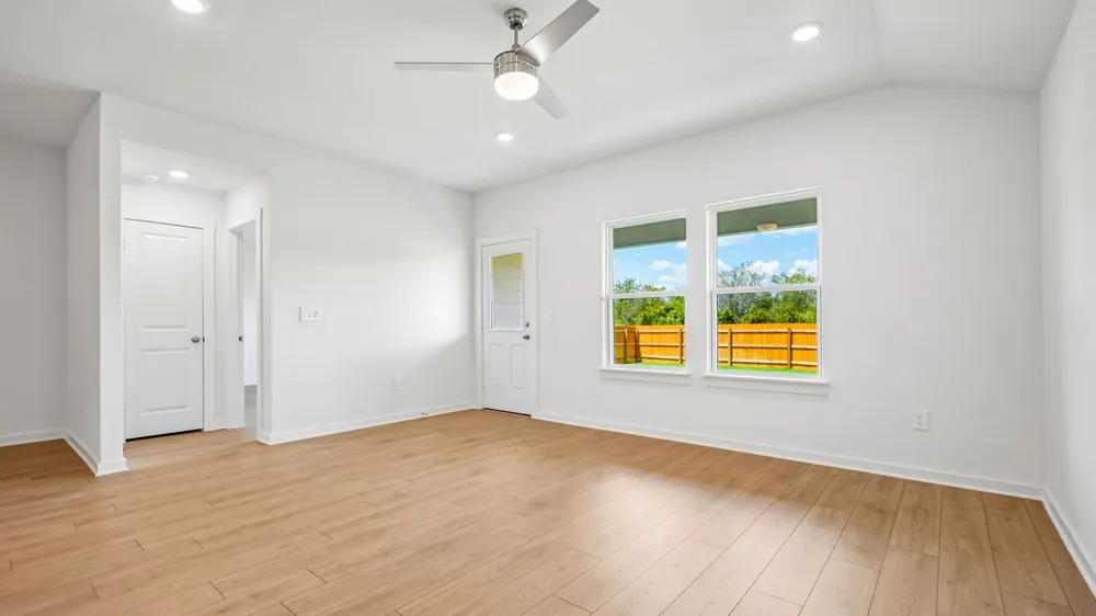 10120 Curb Strap Drive Austin, TX 78653