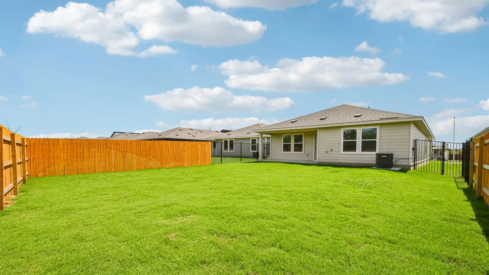 10120 Curb Strap Drive Austin, TX 78653