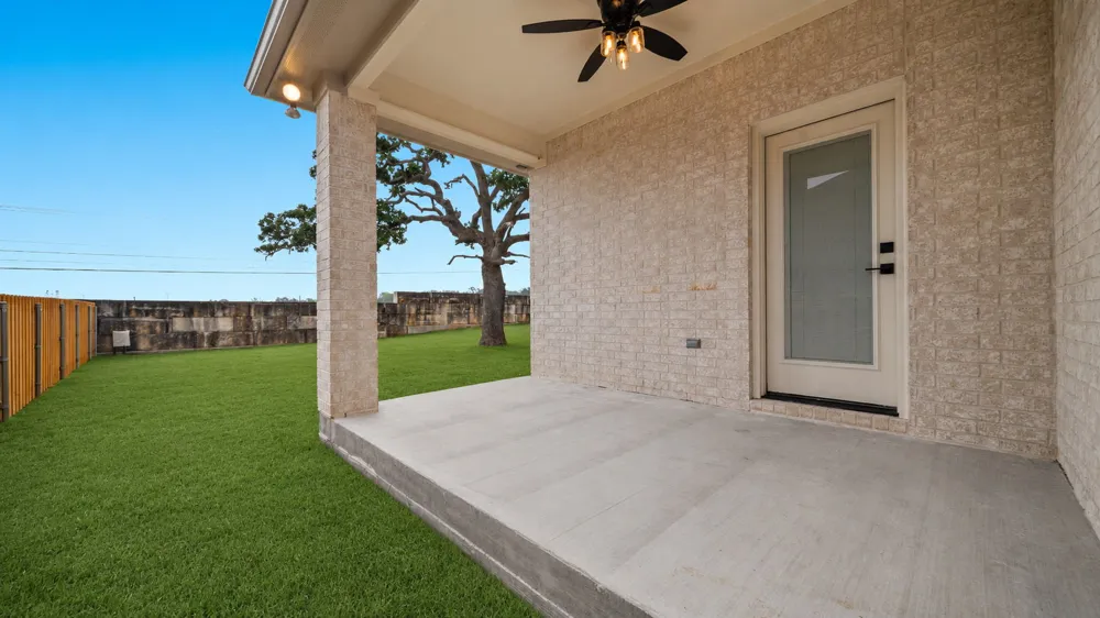 162 Buffalo Ridge Road Giddings, TX 78942