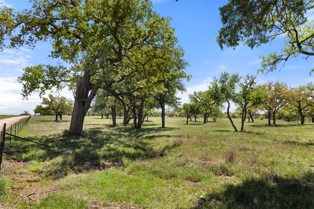 365 Gipson Rd Johnson City, TX 78636
