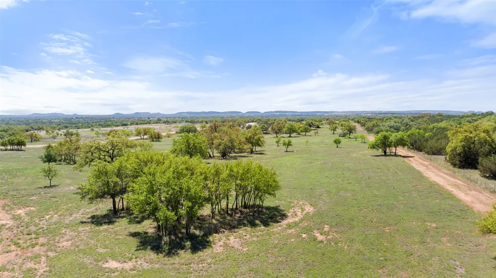 365 Gipson Rd Johnson City, TX 78636