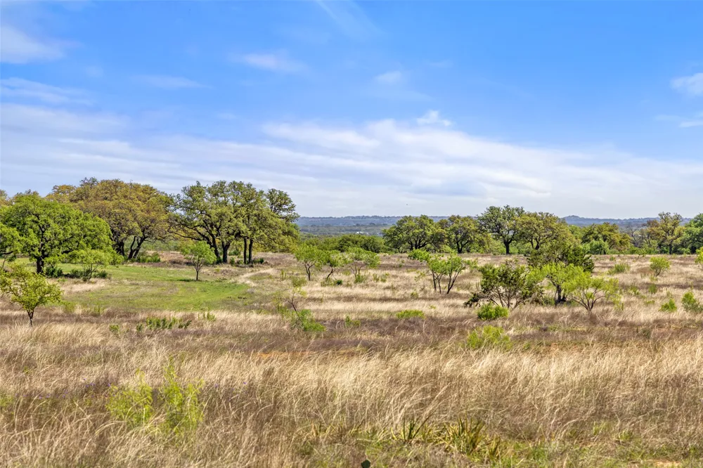 365 Gipson Rd Johnson City, TX 78636