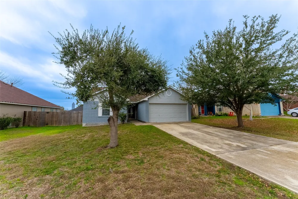 109 Granite Shoals Drive Kyle, TX 78640