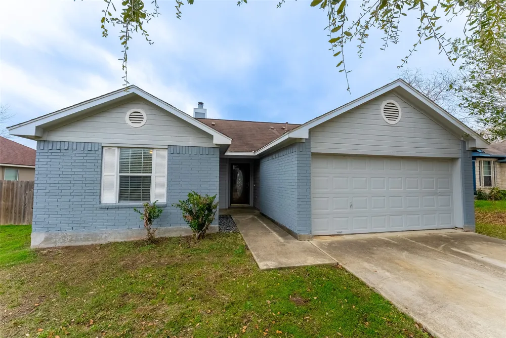 109 Granite Shoals Drive Kyle, TX 78640