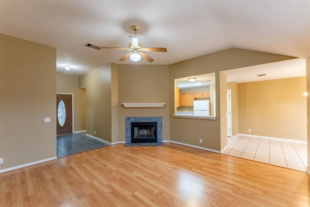 109 Granite Shoals Drive Kyle, TX 78640