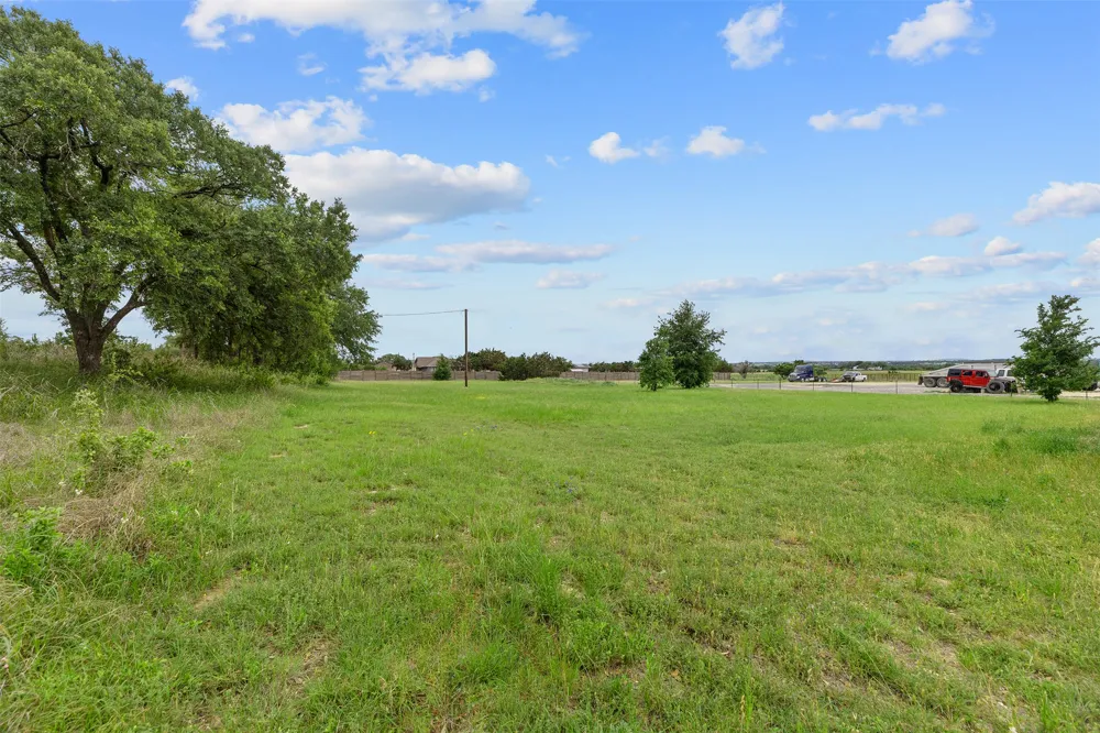 85 County Road 219 Florence, TX 76527