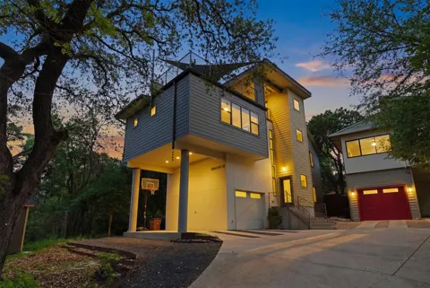 2608 Del Curto Road #3