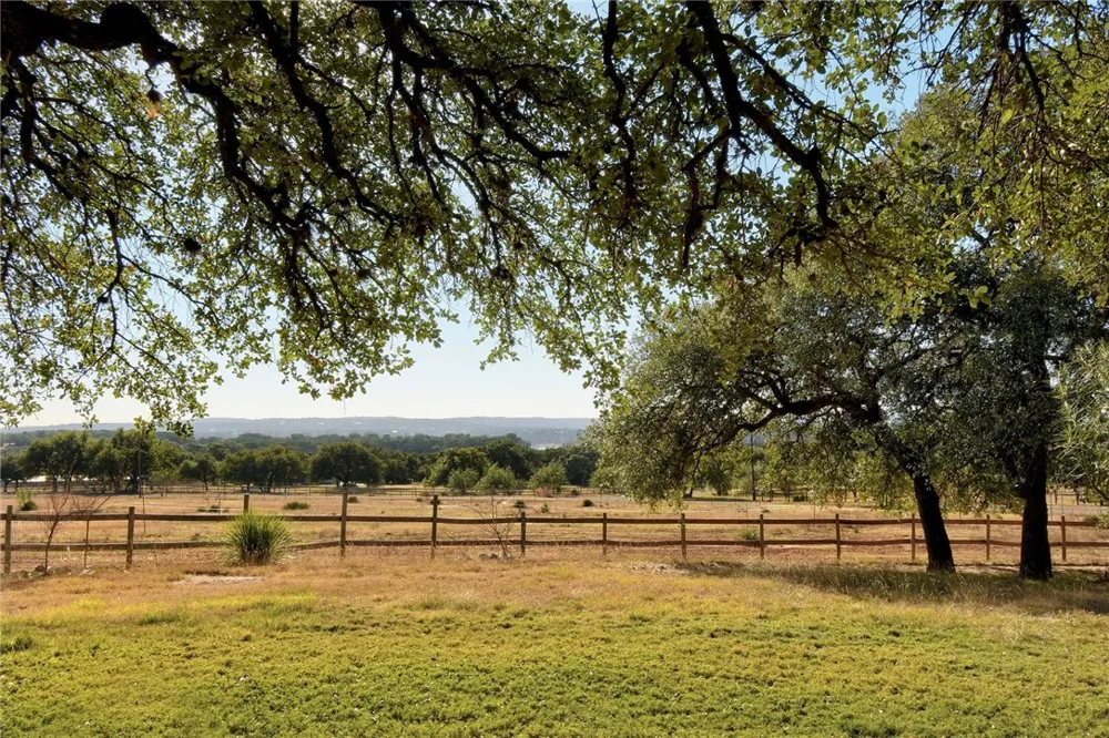 4909 Lookout Ridge Drive Marble Falls, TX 78654