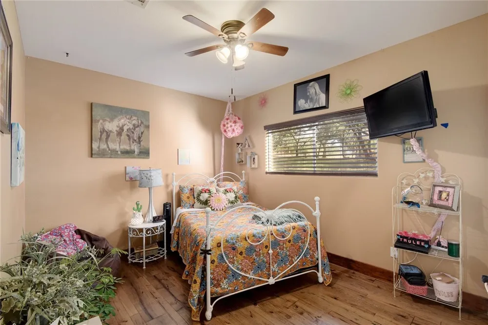 4909 Lookout Ridge Drive Marble Falls, TX 78654