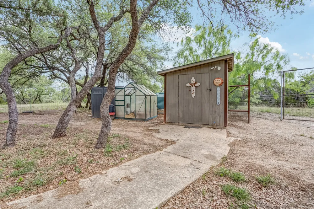 4909 Lookout Ridge Drive Marble Falls, TX 78654