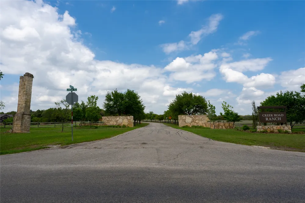 523 Dario Drive Dripping Springs, TX 78620