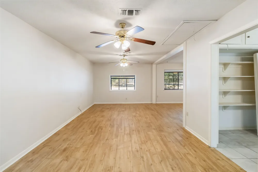 757 Main Street La Grange, TX 78945