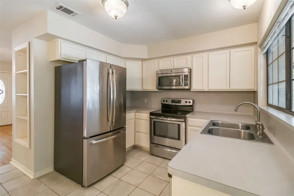 757 Main Street La Grange, TX 78945