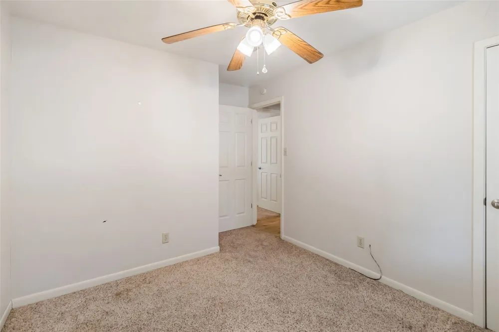 757 Main Street La Grange, TX 78945