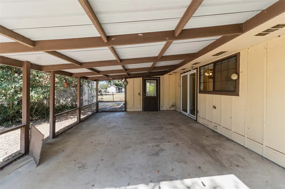 757 Main Street La Grange, TX 78945