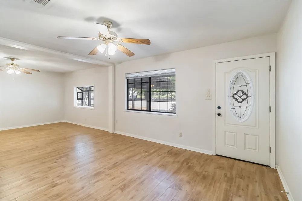 757 Main Street La Grange, TX 78945