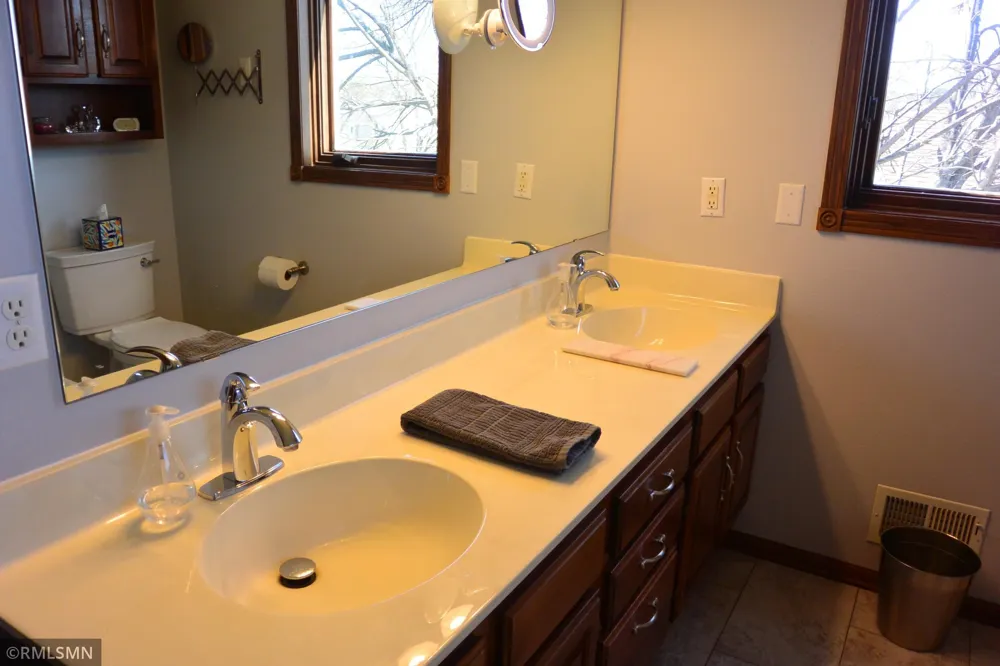 201 Douglas Drive Glencoe, MN 55336