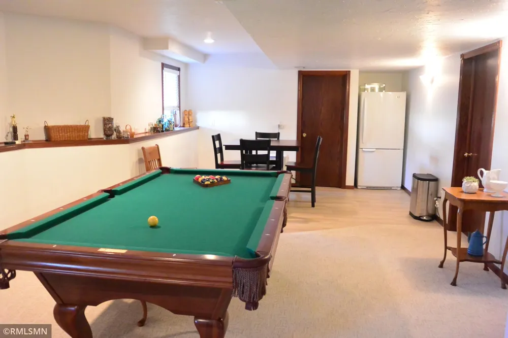 201 Douglas Drive Glencoe, MN 55336