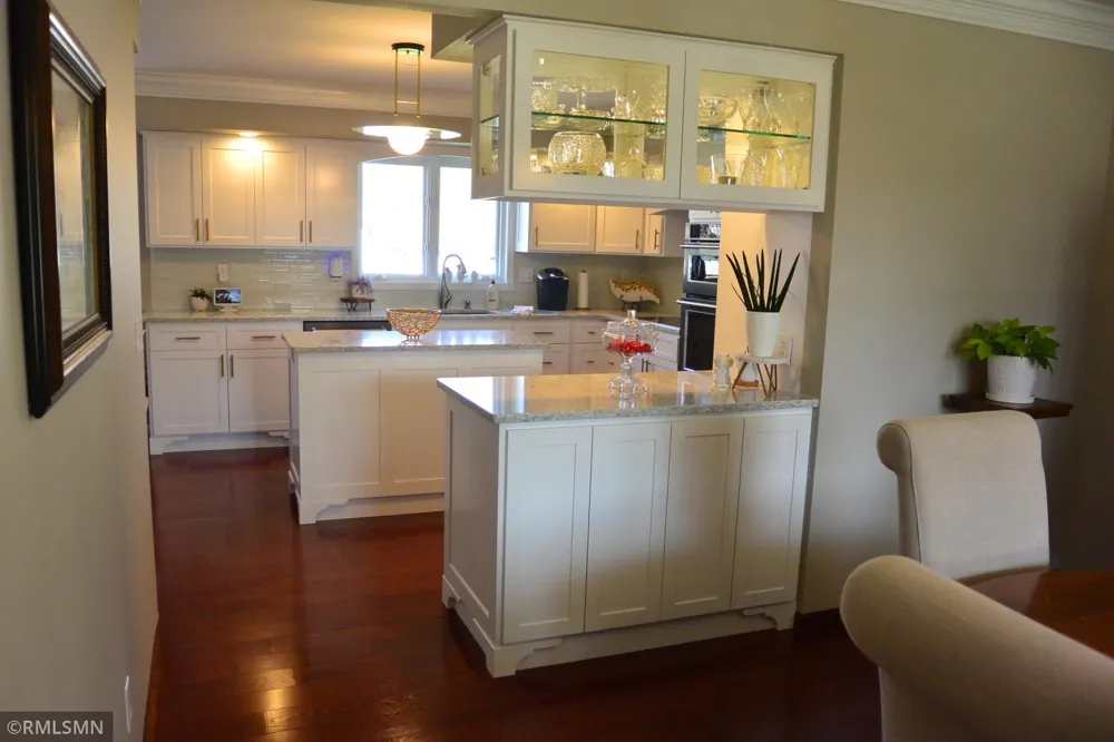 201 Douglas Drive Glencoe, MN 55336