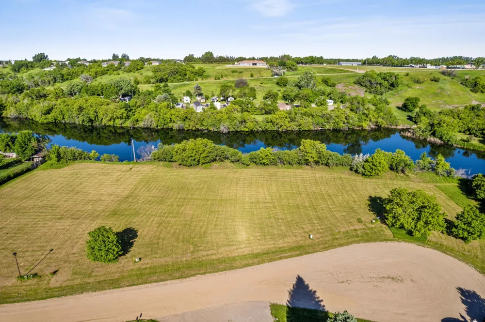 1803 Island Park Drive Jamestown, ND 58401