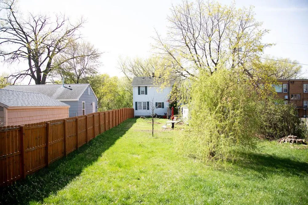 1453 7th Street E Saint Paul, MN 55106