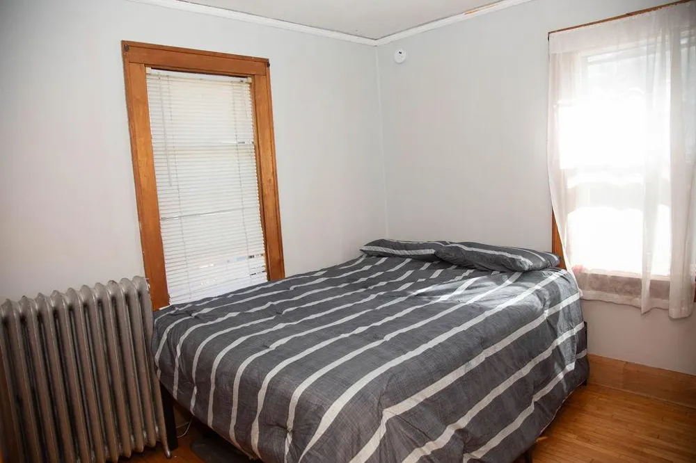 1453 7th Street E Saint Paul, MN 55106
