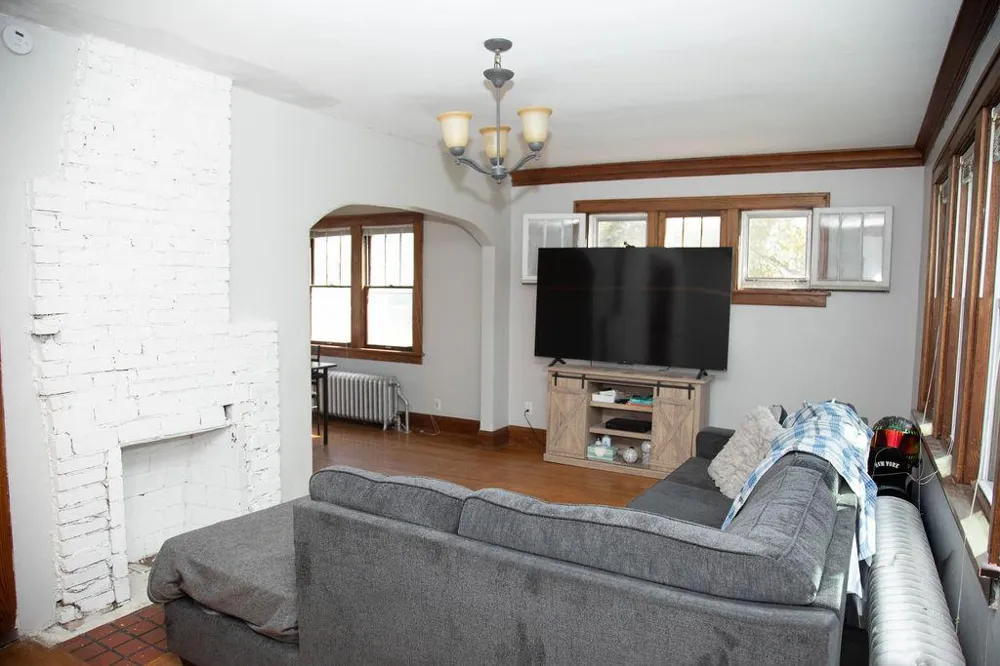 1453 7th Street E Saint Paul, MN 55106