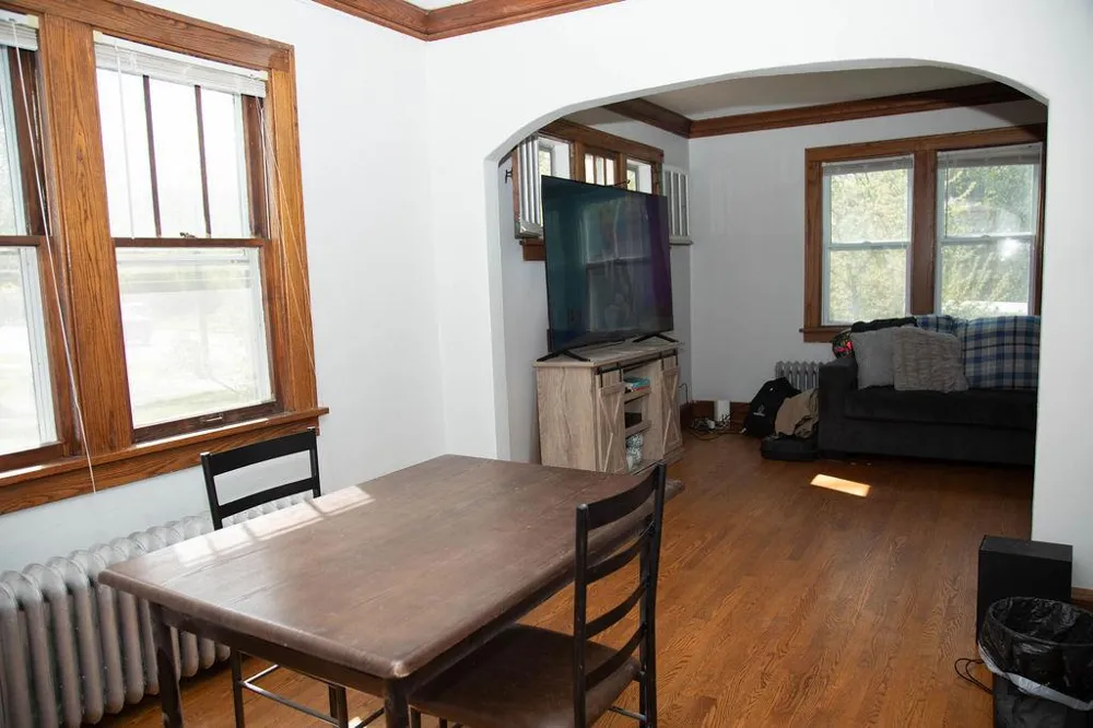 1453 7th Street E Saint Paul, MN 55106
