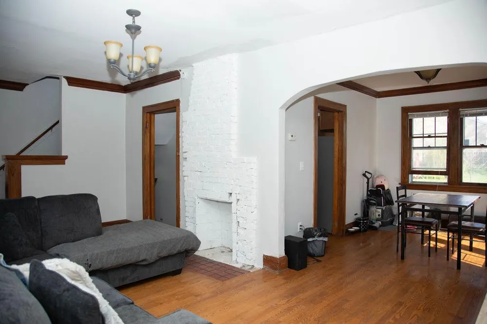 1453 7th Street E Saint Paul, MN 55106