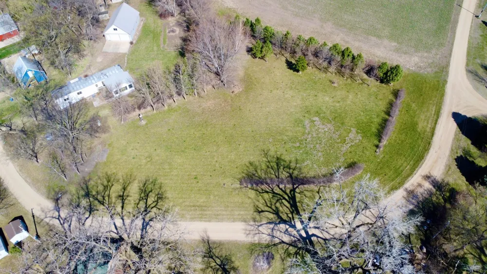 33780 Shady Oak Drive Clinton, MN 56225