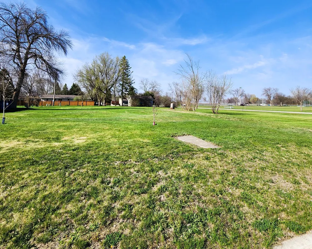 602 E Willow Avenue Olivia, MN 56277