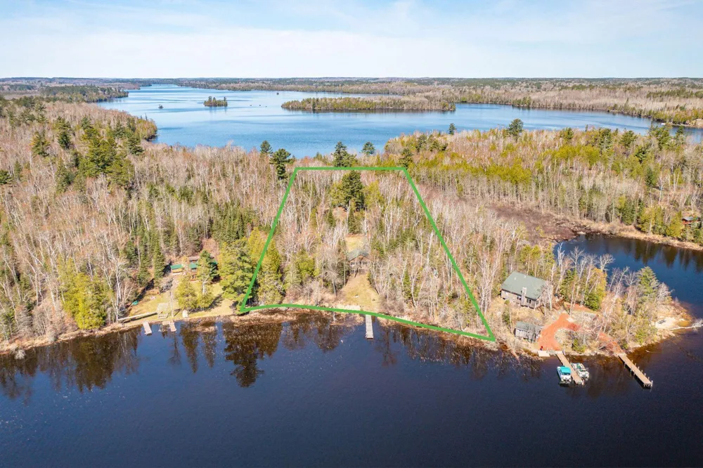 5327 Pine Island Tower, MN 55790