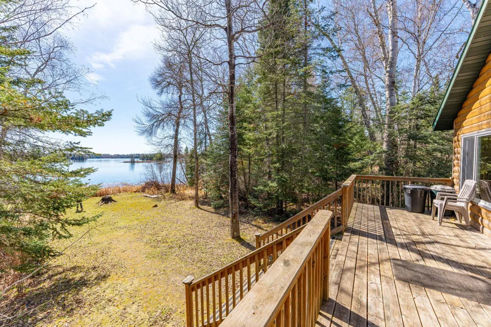 5327 Pine Island Tower, MN 55790