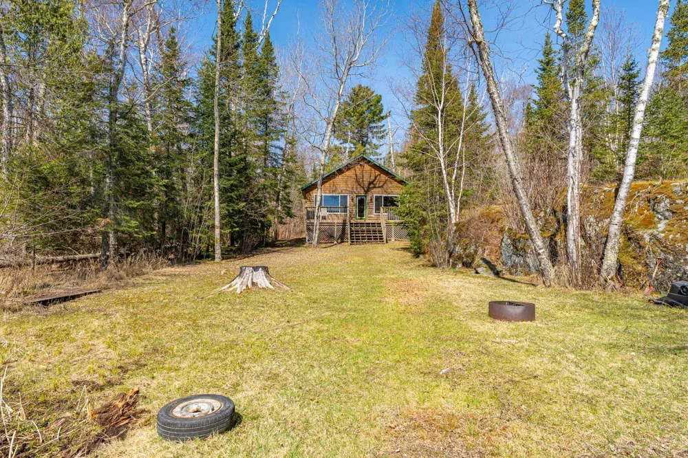 5327 Pine Island Tower, MN 55790