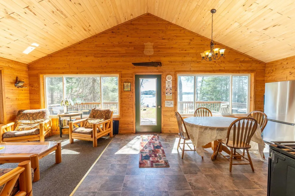5327 Pine Island Tower, MN 55790