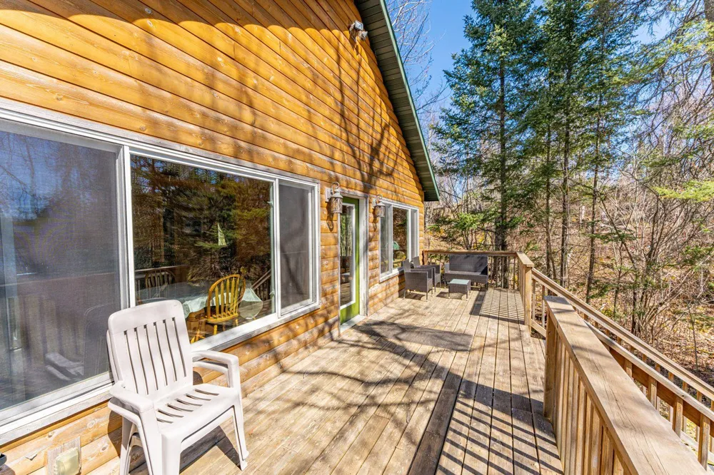5327 Pine Island Tower, MN 55790