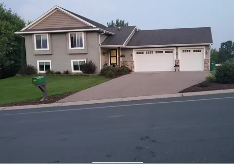 822 Deer Path
