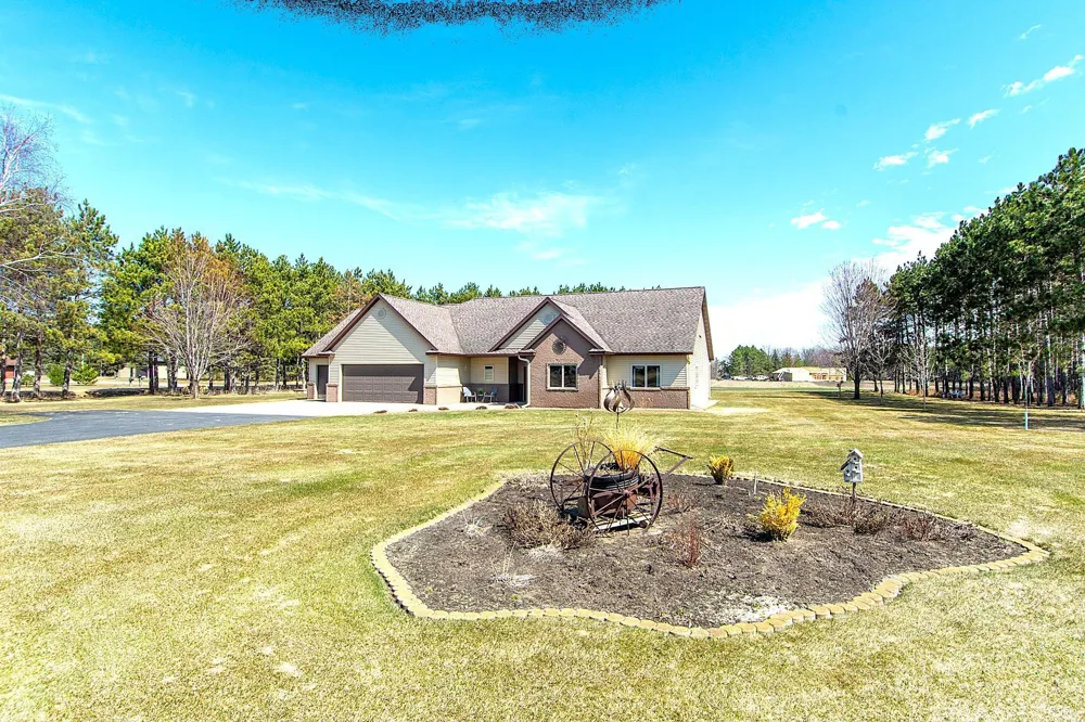 12372 Airport Road Staples, MN 56479